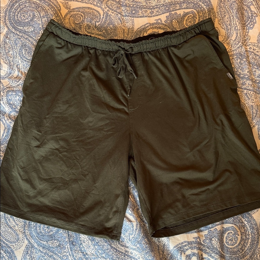 Eddie Bauer Men's Dark Green Lounge Shorts